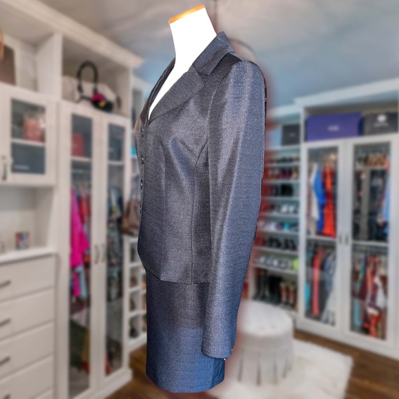 Le Suit Black Blazer and Skirt Set - Picture 3 of 9